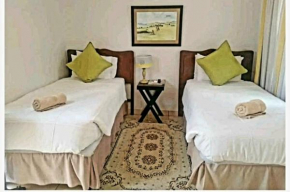 Genius Guesthouse & Tours